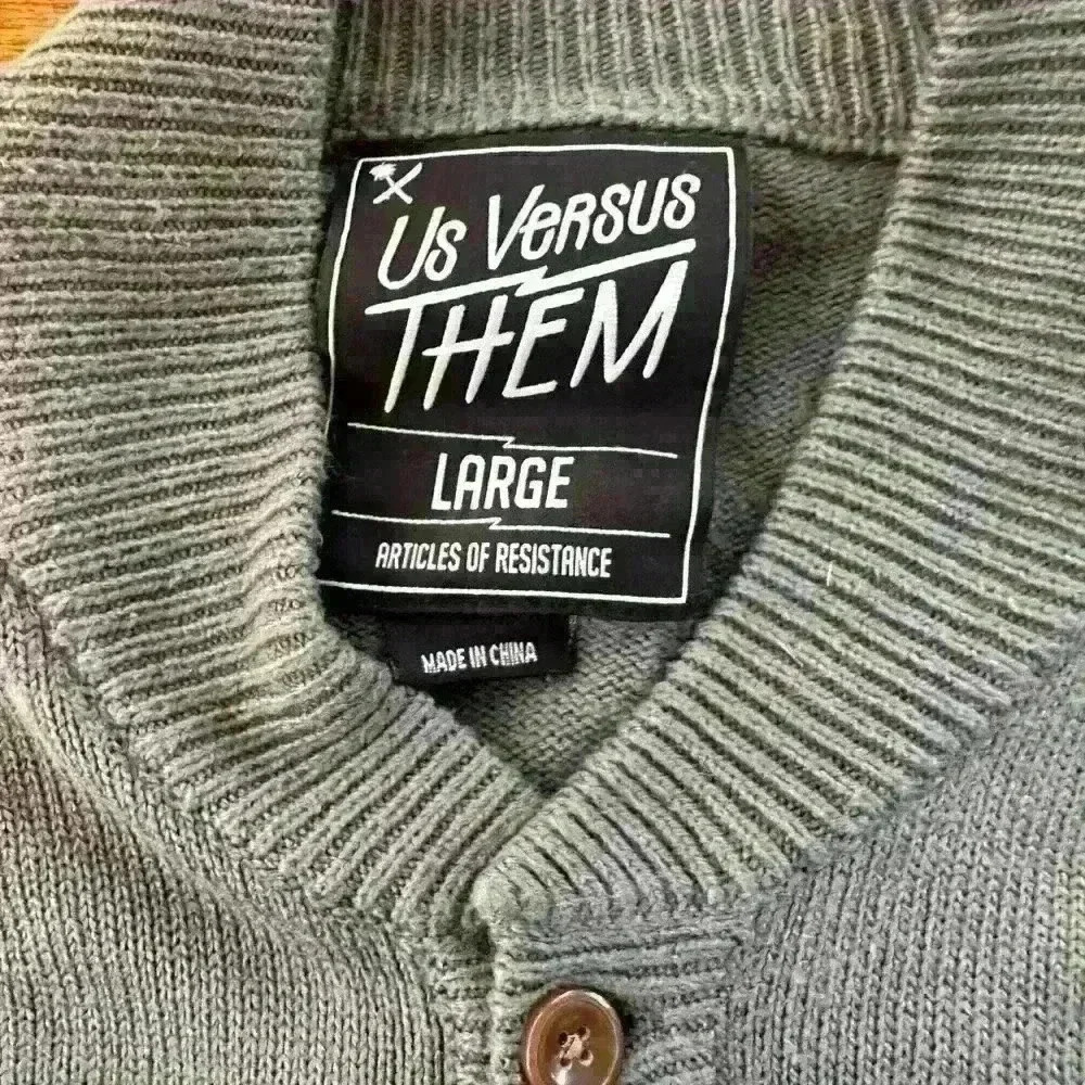 Us Versus Them Men’s Cardigan Sweater In Olive Gray Size Large EUC! - Picture 7 of 9